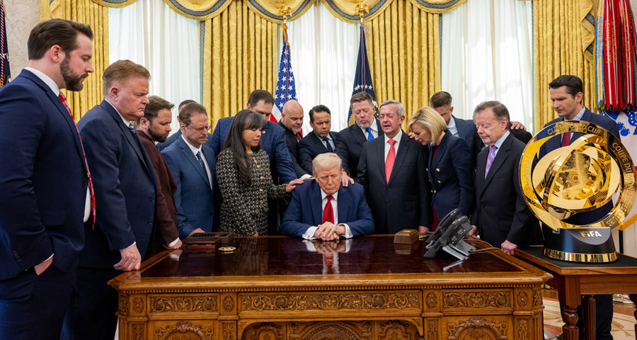 trump preghiera